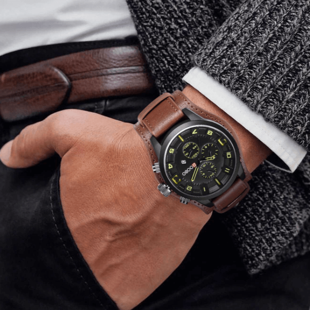 Montre analogique élégante à bracelet en cuir