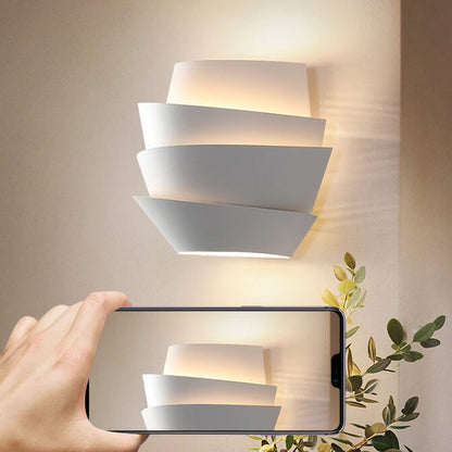 Nordic Design Wall Lamp with Dual Metal Lighting