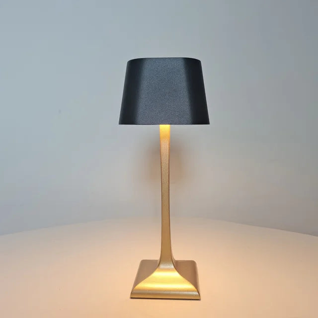 Lampe de table LED carrée à alimentation USB