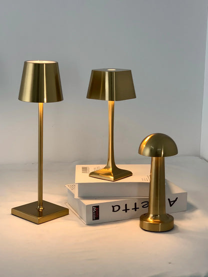 Lampe de table LED carrée à alimentation USB