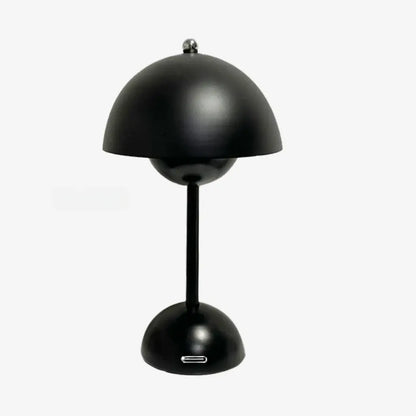 Design Table Lamp with Chic Lighting