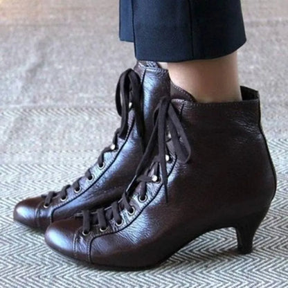Bottes élégantes en cuir classique